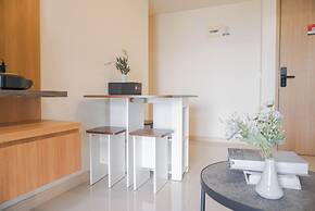 Spacious And Comfy 2Br With Extra Room Apartment At Meikarta