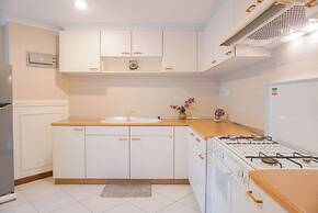 Spacious And Luxury 3Br At Sudirman Tower Condominium Apartment