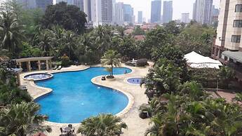 Spacious And Luxury 3Br At Sudirman Tower Condominium Apartment