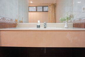 Spacious And Luxury 3Br At Sudirman Tower Condominium Apartment