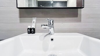 Scenic And Comfortable 2Br (No Kitchen) Apartment At Skales Residence 