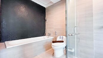 Scenic And Comfortable 2Br (No Kitchen) Apartment At Skales Residence 