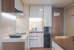 Homey And Cozy 3Br At Meikarta Apartment