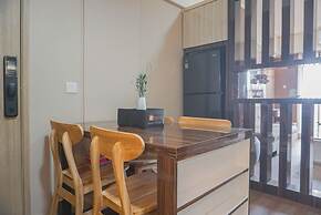 Homey And Cozy 3Br At Meikarta Apartment