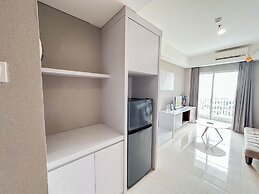 Pleasant And Strategic 1Br At Grand Sungkono Lagoon Apartment