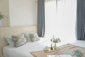 Comfy And Modern 2Br Grand Kamala Lagoon Apartment