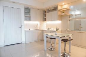 Comfy And Modern 2Br Grand Kamala Lagoon Apartment