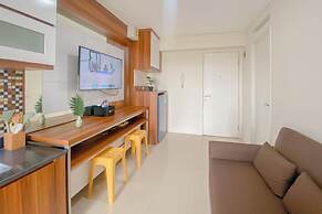 Comfort Stay 1Br With Extra Room At Bassura City Apartment
