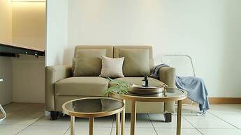 Modern Look And Comfy 2Br Apartment At M-Town Residence
