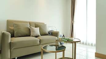 Modern Look And Comfy 2Br Apartment At M-Town Residence