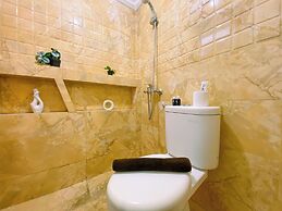 Well Designed And Warm 2Br At Bassura City Apartment