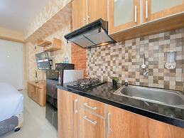 Cozy And Elegant Studio Apartment At Bassura City Near Mall