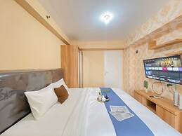 Cozy And Elegant Studio Apartment At Bassura City Near Mall