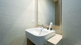 Brand New And Homey Studio At Gold Coast Apartment Pik