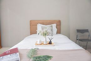 Homey And Cozy Studio Apartment Margonda Residence 2