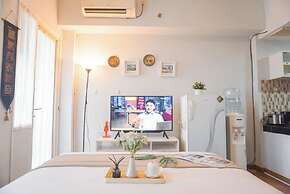 Cozy Stay Studio Apartment At Margonda Residence 5