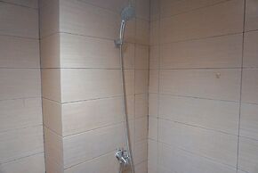 Cozy Stay Studio Apartment At Margonda Residence 5