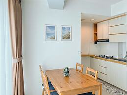 Comfort And Spacious 2Br Grand Kamala Lagoon Apartment