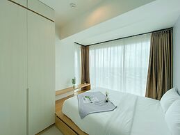 Comfort And Spacious 2Br Grand Kamala Lagoon Apartment