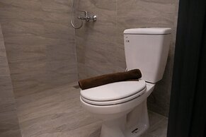 Modern And Comfy Studio At Collins Boulevard Apartment