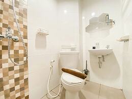 Cozy And Enjoy Living Studio At The Alton Apartment