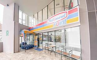 Cozy And Enjoy Living Studio At The Alton Apartment