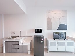 Minimalist Studio (No Kitchen) At The City Square Surabaya Apartment