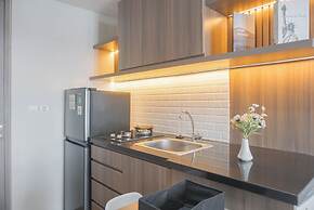 Cozy And Modern Look 1Br Apartment Vasanta Innopark By Travelio