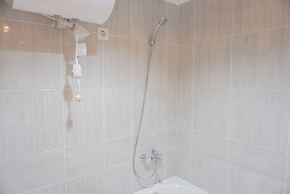 Cozy And Modern Look 1Br Apartment Vasanta Innopark By Travelio