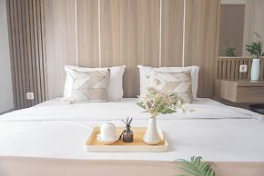 Cozy And Modern Look 1Br Apartment Vasanta Innopark By Travelio