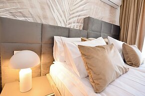 Wabi Sabi - One Bedroom - Romana Square