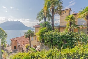 Fontana Penthouse in Fiumelatte