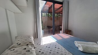 Apto moderno com miniquintal e piscina