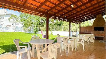 Casa Aconchegante a 100 metros da praia