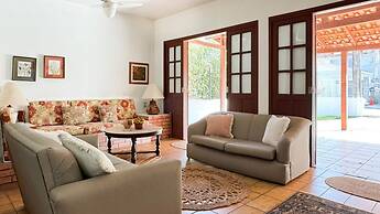 Casa Aconchegante a 100 metros da praia