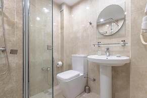 Deluxe İnn Hotel Baku