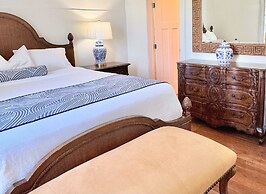 Grand Turk Inn