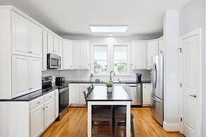 Oceanfront w Pool Panoramic Deck Views 5bdr Folly Ocean Breeze by Avan