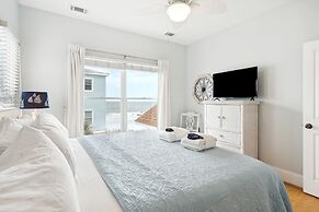 Oceanfront w Pool Panoramic Deck Views 5bdr Folly Ocean Breeze by Avan