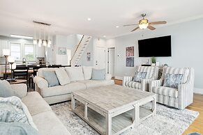 Oceanfront w Pool Panoramic Deck Views 5bdr Folly Ocean Breeze by Avan