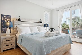 Oceanfront w Pool Panoramic Deck Views 5bdr Folly Ocean Breeze by Avan