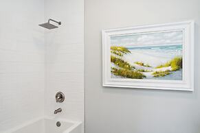 Oceanfront w Pool Panoramic Deck Views 5bdr Folly Ocean Breeze by Avan