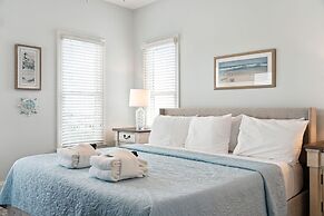 Oceanfront w Pool Panoramic Deck Views 5bdr Folly Ocean Breeze by Avan