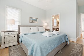 Oceanfront w Pool Panoramic Deck Views 5bdr Folly Ocean Breeze by Avan