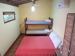 Casa de Temporada Felicidade, 38 Hóspedes, 2 Piscinas, 9 Suítes e 2 Ch