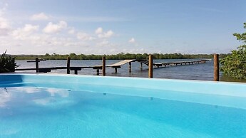 Casa de Temporada Felicidade, 38 Hóspedes, 2 Piscinas, 9 Suítes e 2 Ch