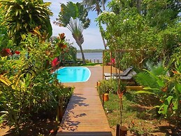 Casa de Temporada Felicidade, 38 Hóspedes, 2 Piscinas, 9 Suítes e 2 Ch