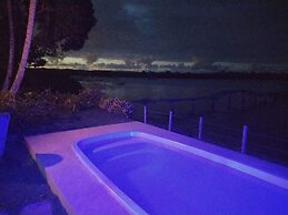 Casa de Temporada Felicidade, 38 Hóspedes, 2 Piscinas, 9 Suítes e 2 Ch