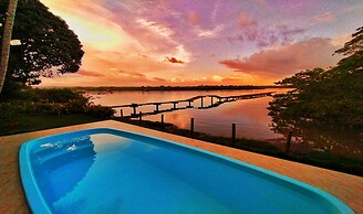 Casa de Temporada Felicidade, 38 Hóspedes, 2 Piscinas, 9 Suítes e 2 Ch