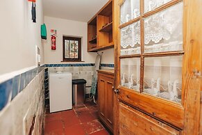 Aston Pottery - From 250 Per Night